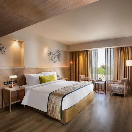 สโรวร พรีเมียร์ ไชยปุระ Hotel ชัยปุระ ภายนอก รูปภาพ
