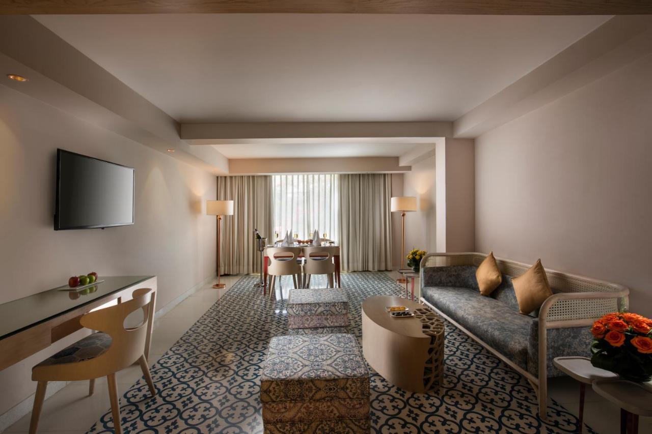 สโรวร พรีเมียร์ ไชยปุระ Hotel ชัยปุระ ภายนอก รูปภาพ