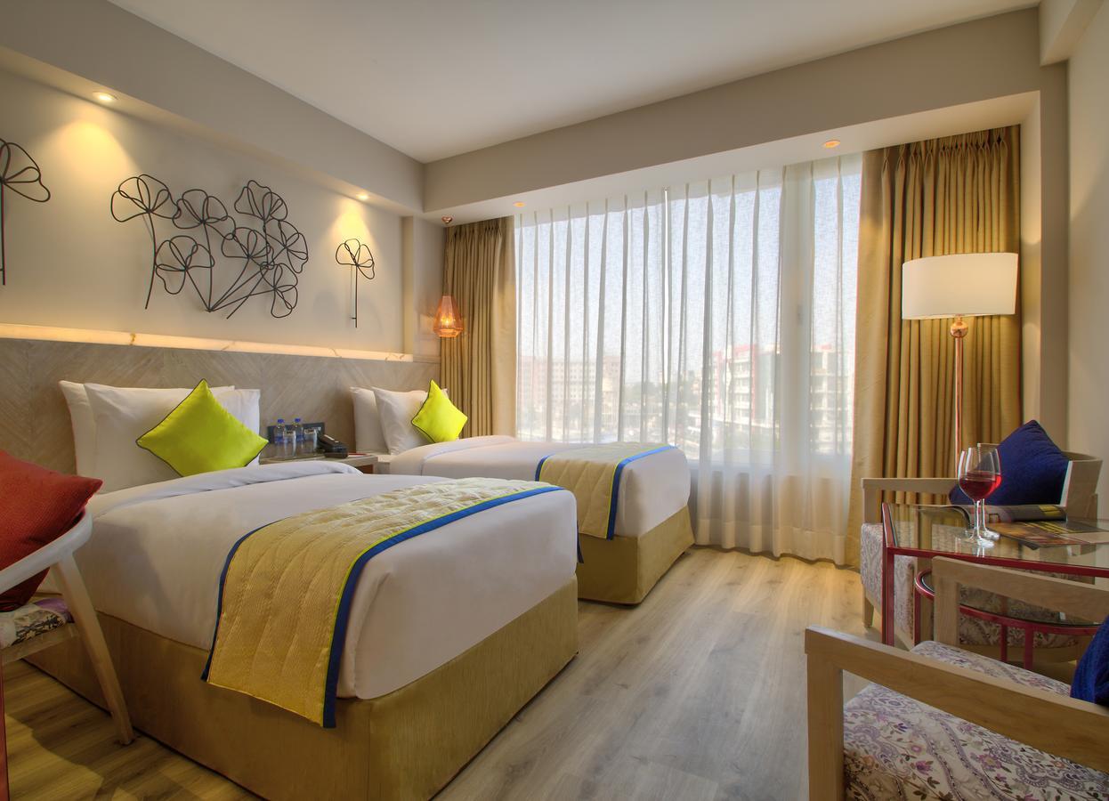 สโรวร พรีเมียร์ ไชยปุระ Hotel ชัยปุระ ภายนอก รูปภาพ