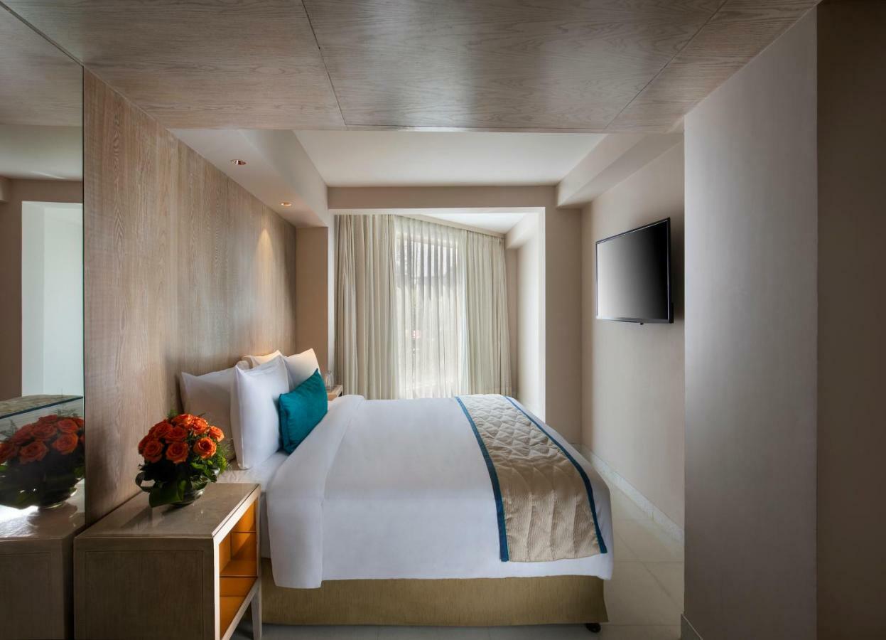 สโรวร พรีเมียร์ ไชยปุระ Hotel ชัยปุระ ภายนอก รูปภาพ